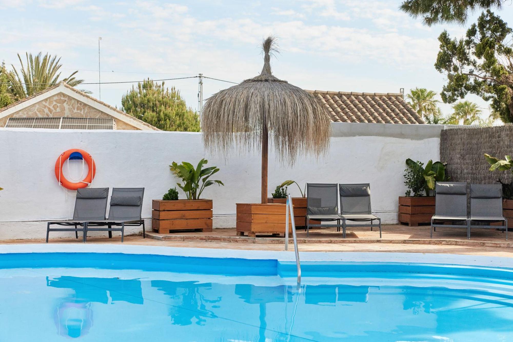 Taiga Conil Hotel Conil De La Frontera Exterior photo